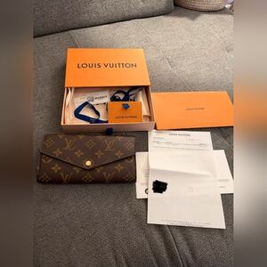 Louis Vuitton Sarah Wallet